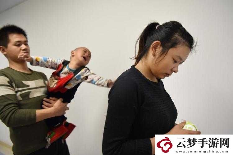 小孩晚上喂姐姐吃鋼筋-這是道德問(wèn)題還是家庭悲劇