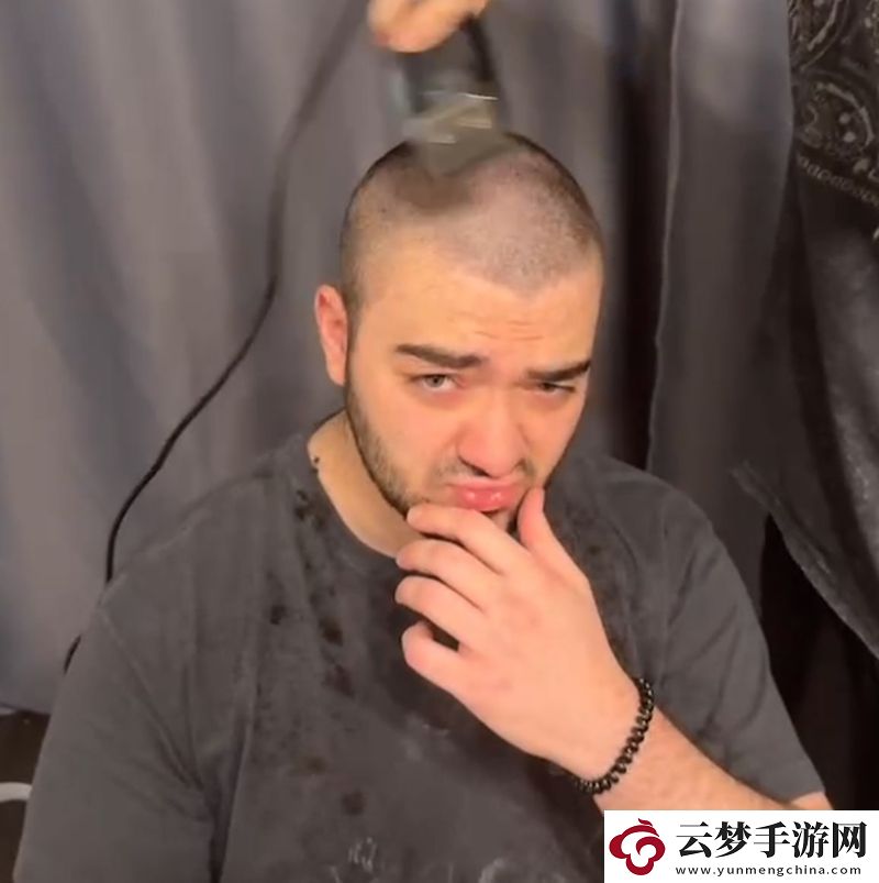 n0rb3r7兌現(xiàn)承諾剃光頭
