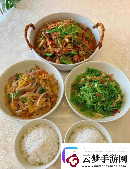 公和我邊做飯邊做好爽