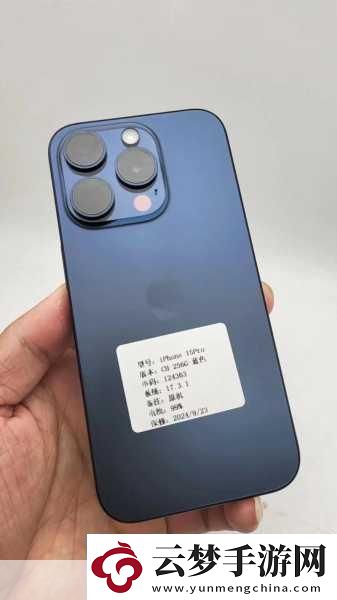 iPhone15Pro后攝凍裂風(fēng)波手游玩家如何應(yīng)對極端天氣下的設(shè)備安全