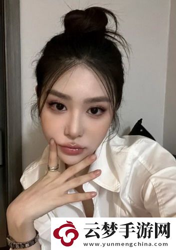  《別告訴我丈夫》播放引發(fā)懸疑熱潮：揭開情感背后的秘密與真相！